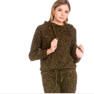 Dance & Marvel distressed cheetah hoodie M